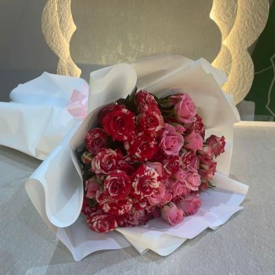 🌹 باقة لمسة وردية