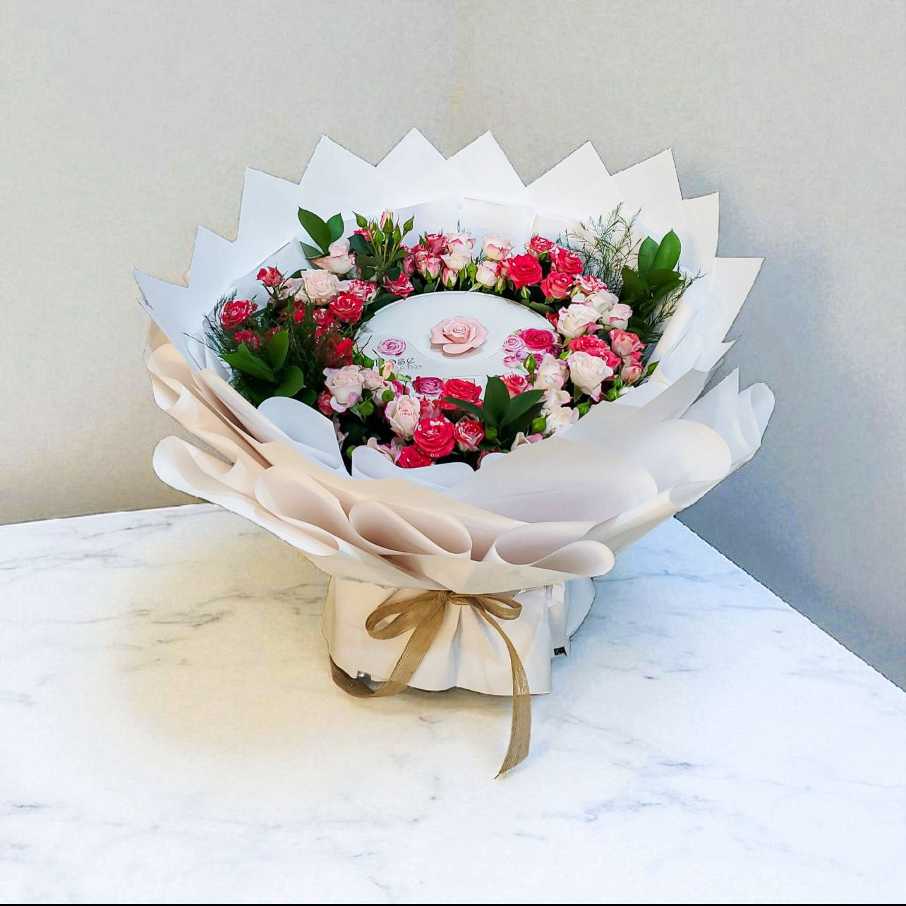  باقة بستاني شوكولاتة وورد 🌹🍫