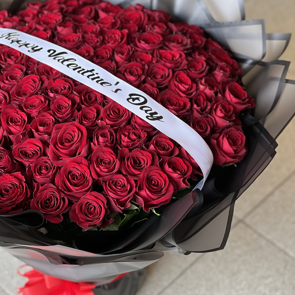 بوكيه الحب – 100 وردة حمراء