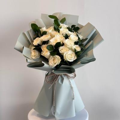 باقة سحاب – 15 وردة بيضاء