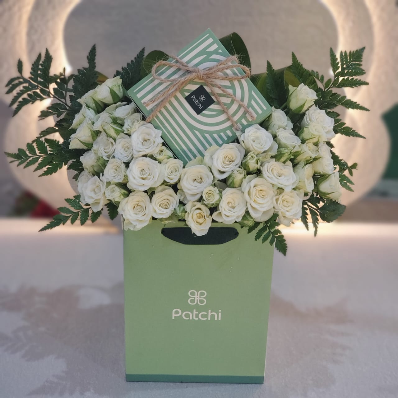 سحر الأبيض مع شوكولاتة باتشي 🤍🍫