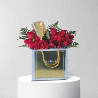 باقة بستاني مع بيبي جوري أحمر 🍫🌹