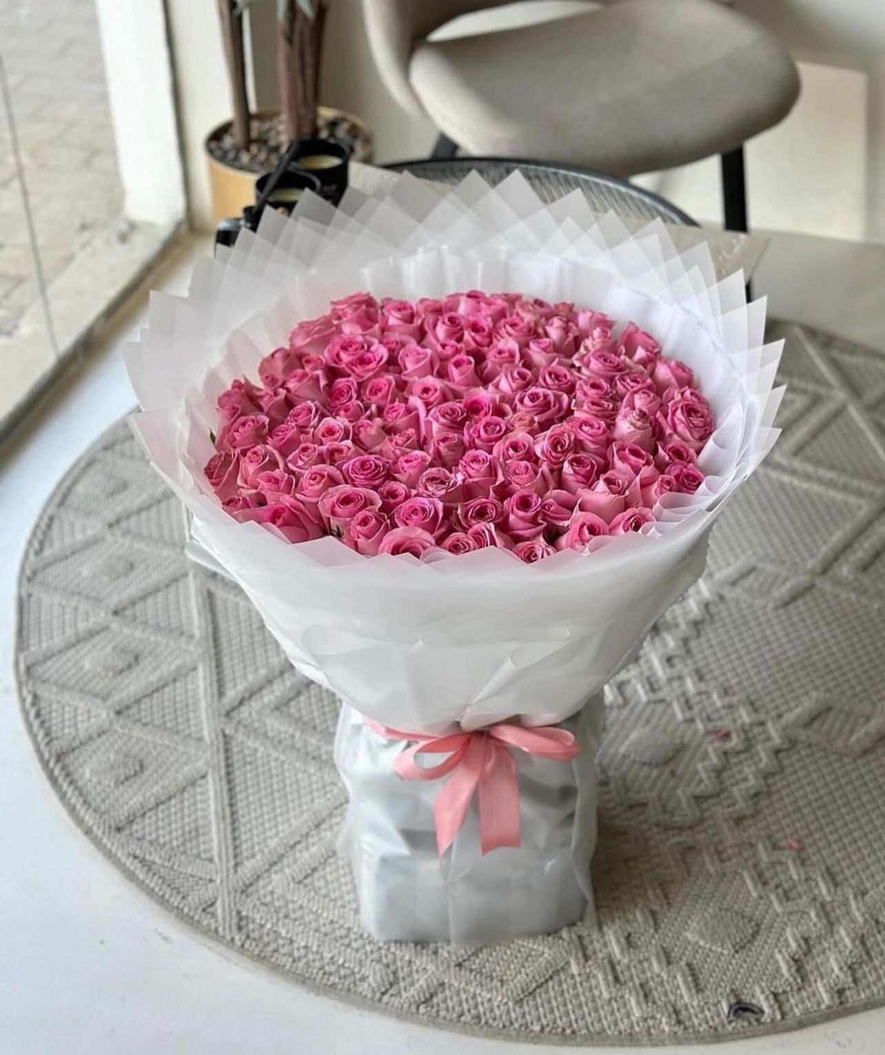 لمسة راقية 75 جوري وردي